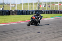 Evening Adv_Mid Group Black Bikes